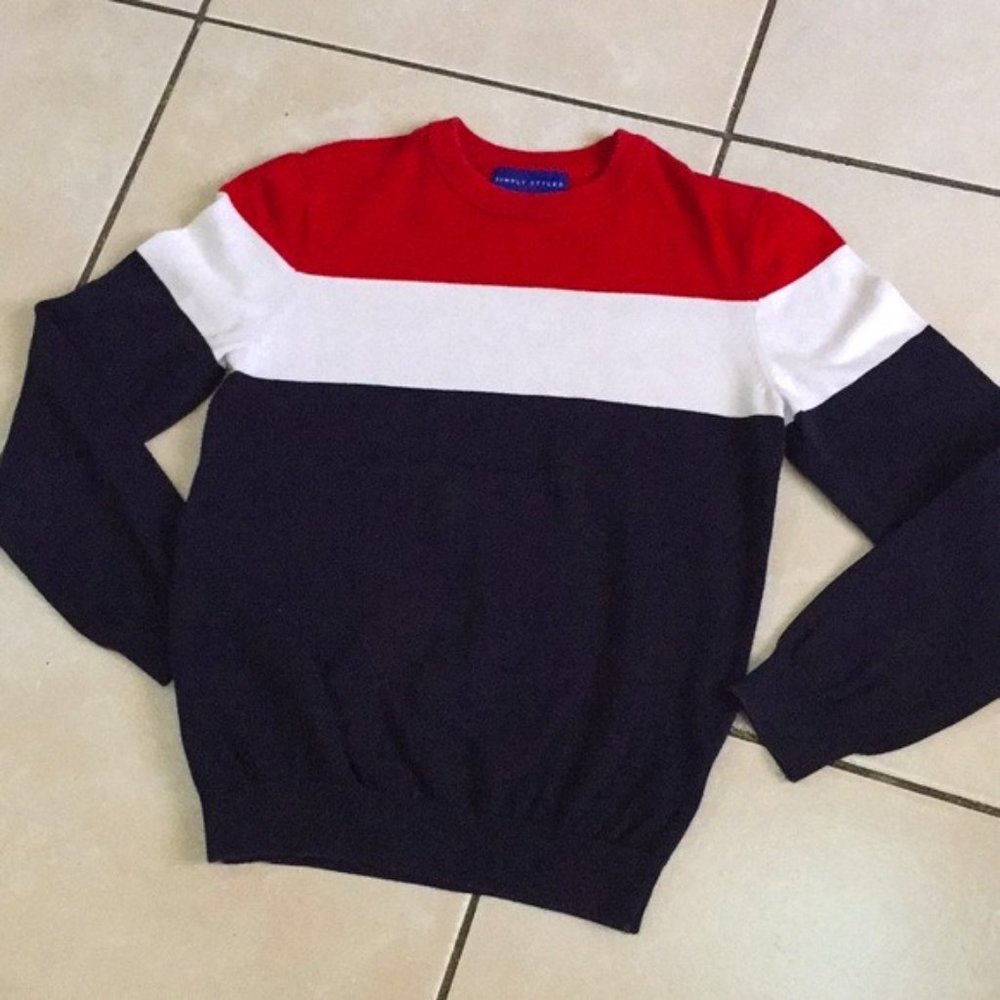 Simply Styled Lightweight Sweater EUC